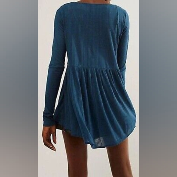 🌴 NWOT, "free people," "Pretty, please lace tunic top/dress 💙💚 - Picture 2 of 16